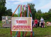 Sabantuy-2016-yarmarka-umel'tsev-609-Bastanovo